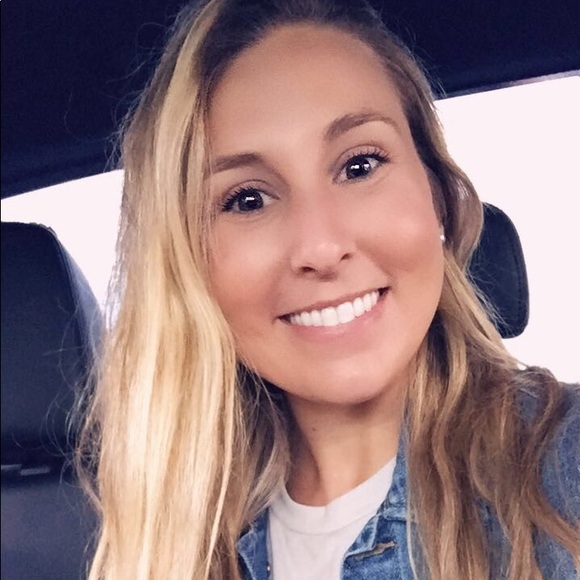 Meet your Posher, Jordan - Picture 1 of 2